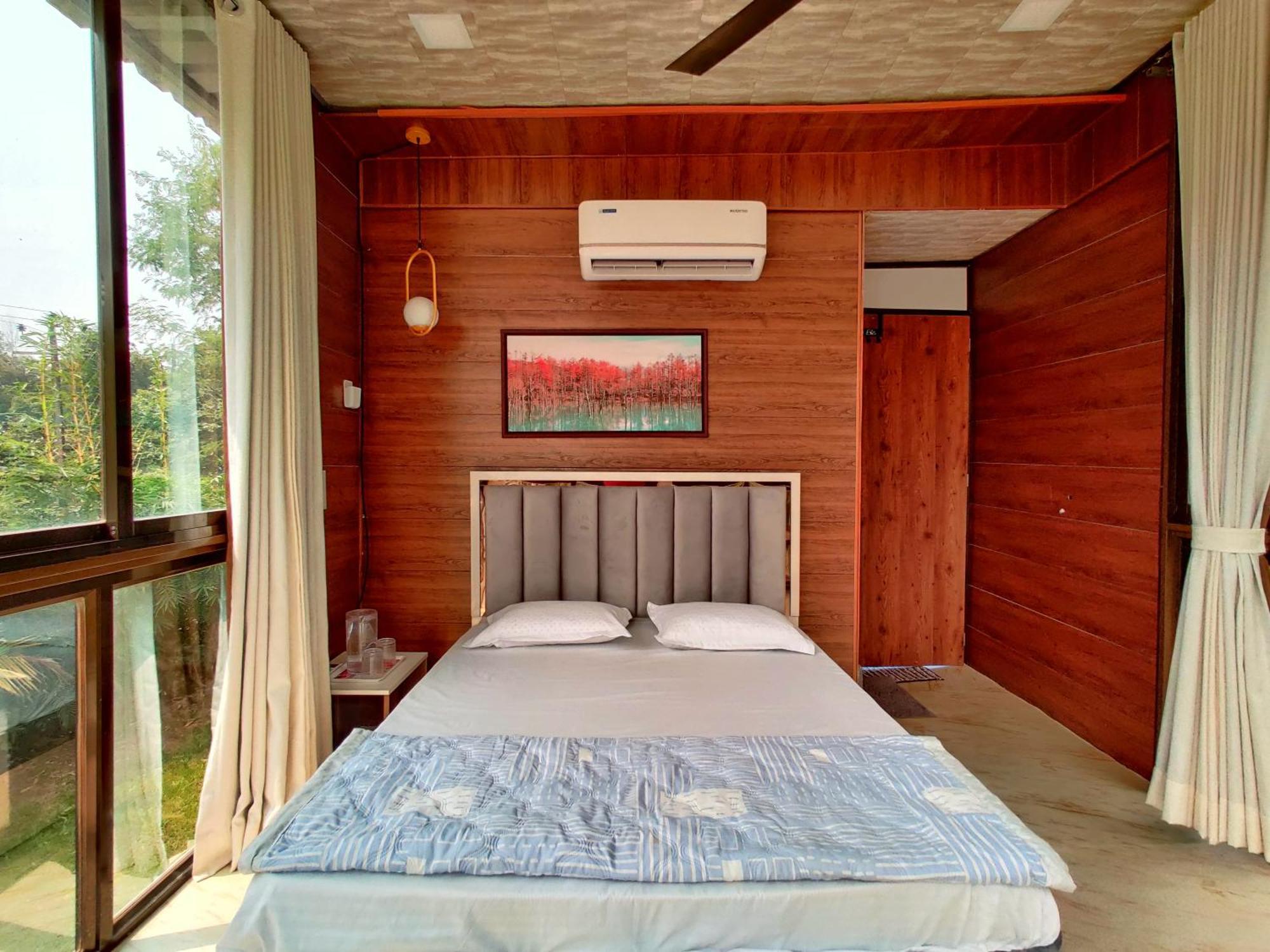 Crystal Springs Villa - A Picture-Perfect Retreat W Pool, Hammock, Gazebo Karjat Ngoại thất bức ảnh