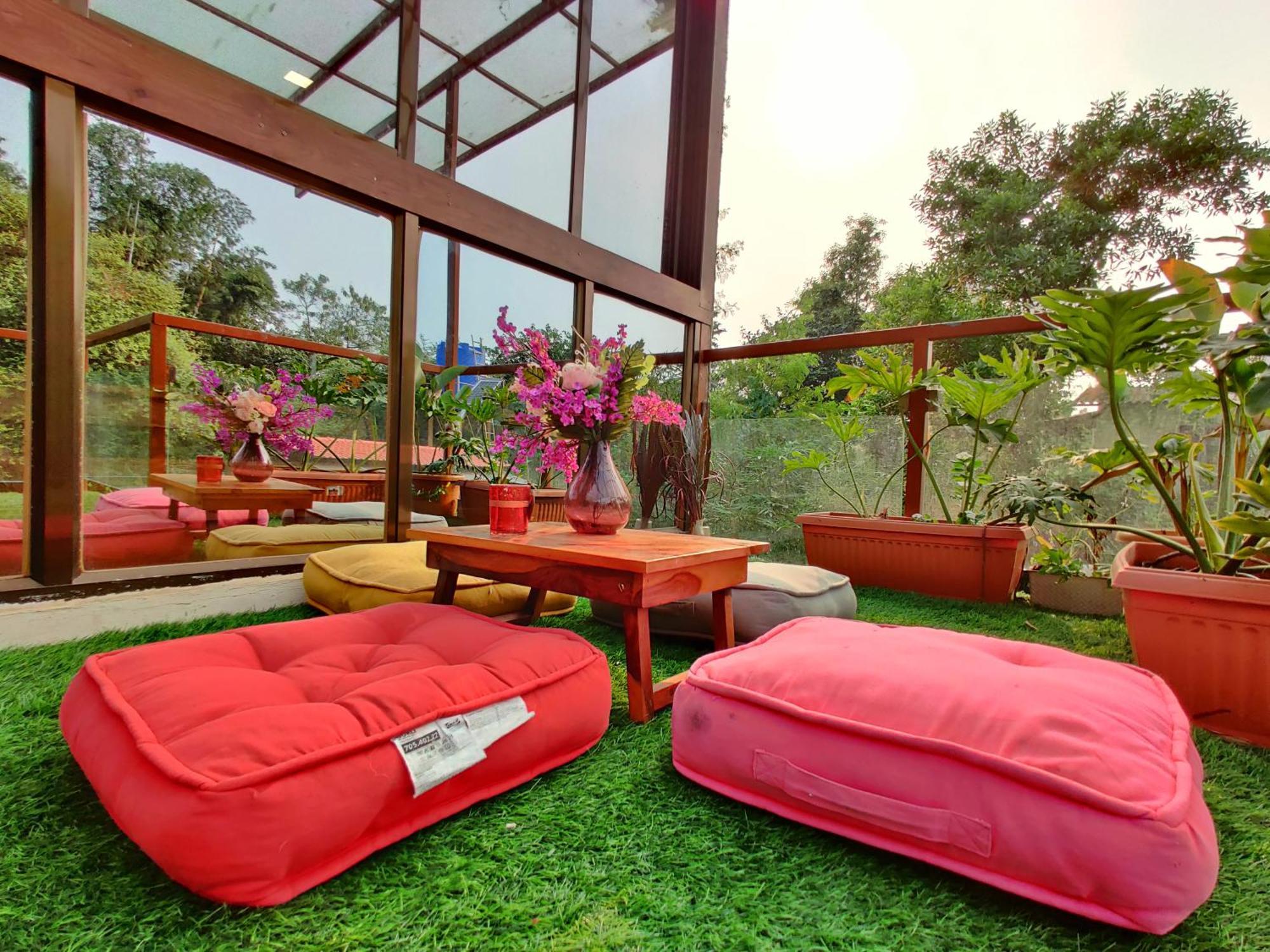 Crystal Springs Villa - A Picture-Perfect Retreat W Pool, Hammock, Gazebo Karjat Ngoại thất bức ảnh